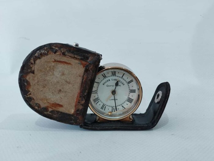 Παλιό ρολόι ταξιδιώτη Roger Lascelles 6cm (χρήζει επισκευή)