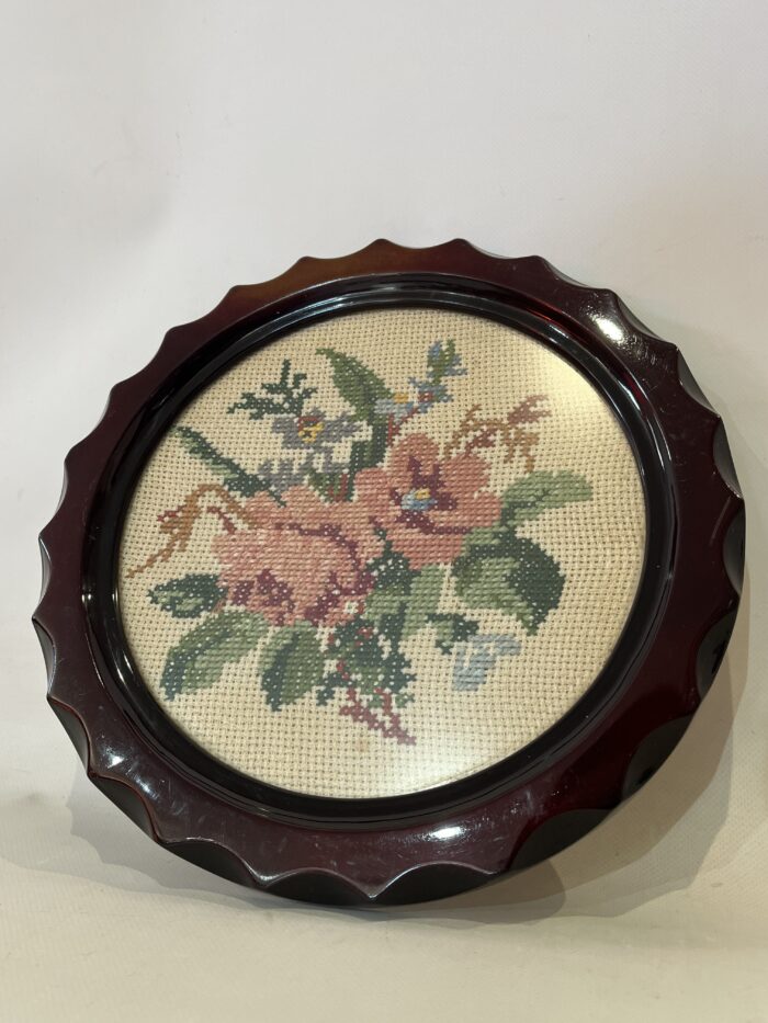 Vintage κεντητό κάδρο τοίχου με σχέδιο λουλούδια 31cm