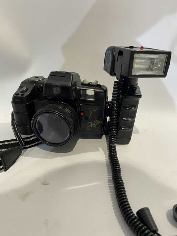 Vintage φωτογραφική μηχανή NOKINA NK3030 DELUXE με φλας - Image 3