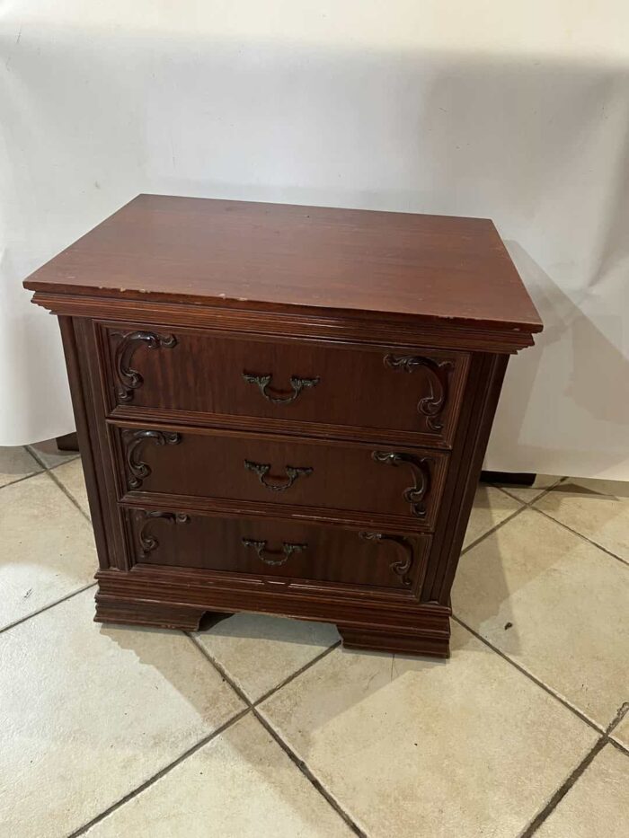 Vintage κομοδίνο με 3 συρτάρια 54x54x38